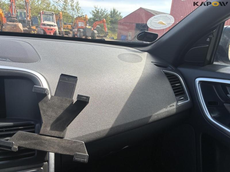 Volvo XC60 D4 auto van 29