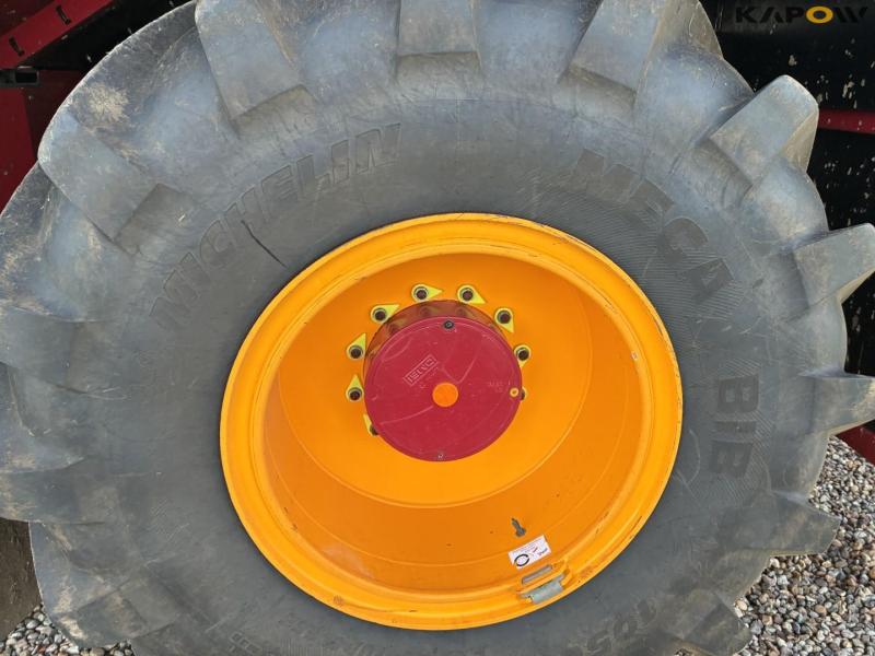 Vredo VT4556 tractor/ Vredo ZBV 2500Zc trailer 17