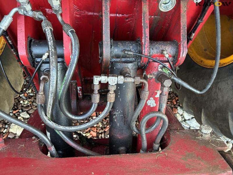 Vredo VT4556 tractor/ Vredo ZBV 2500Zc trailer 50