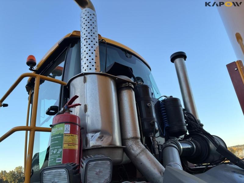 Vredo VT4556 tractor/ Vredo ZBV 2500Zc trailer 67