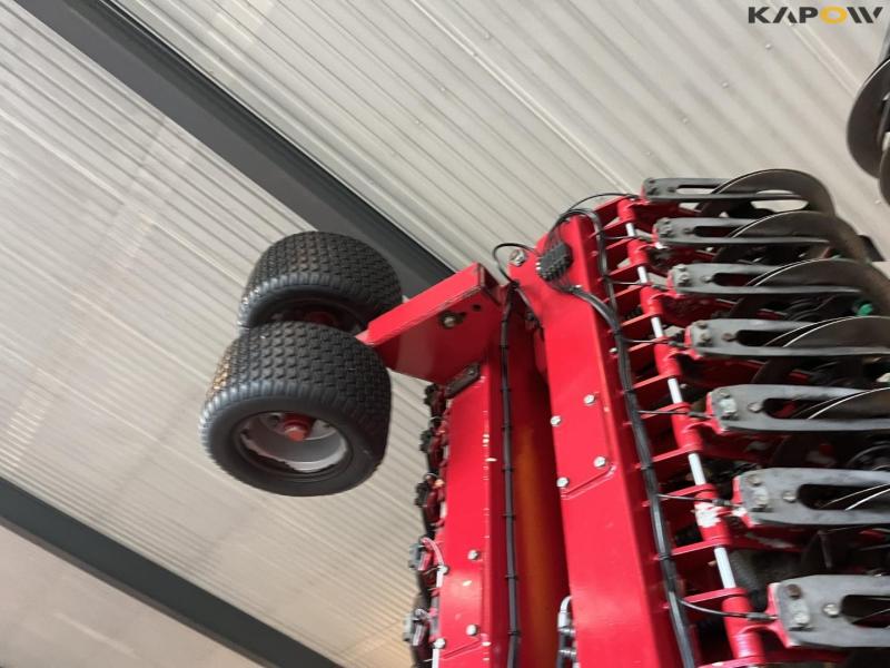 Vredo ZB3 12068 slit seeder 17