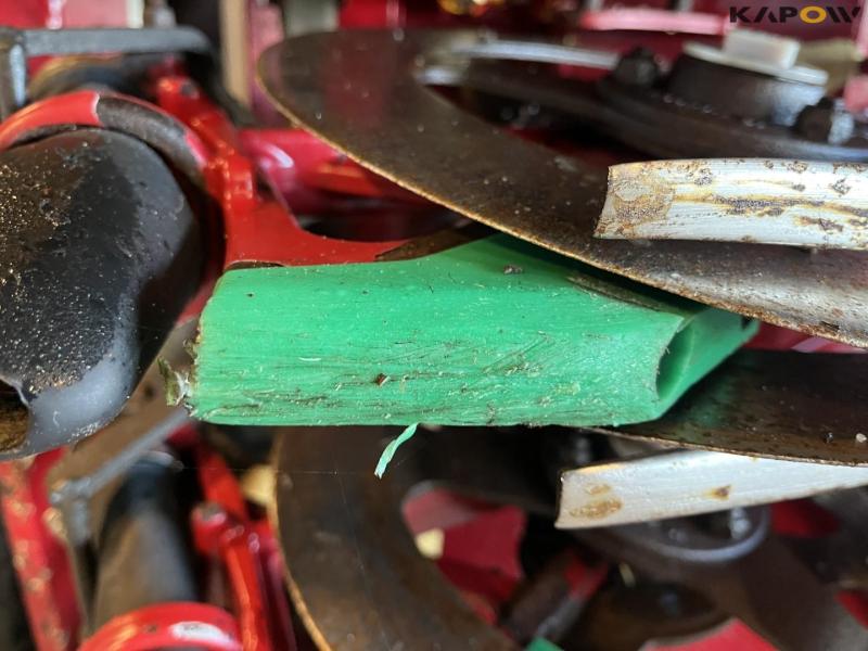 Vredo ZB3 12068 slit seeder 31