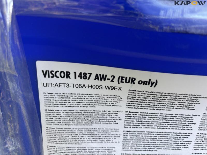 Vultrex grease and calibration liquid 7