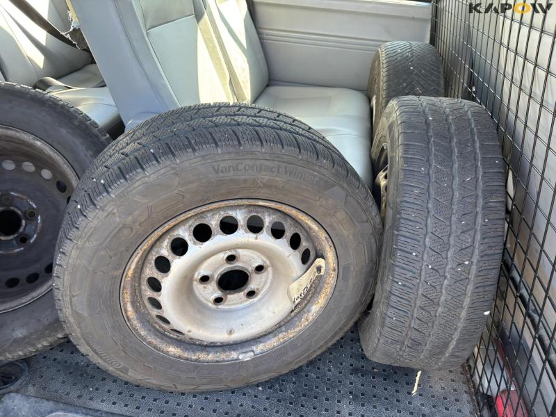 VW Caravelle 2.0 TDI bus 9 people 58