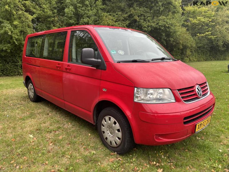 VW Caravelle 2.5 TDI 130 Hp 9-person bus 3