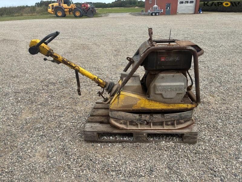 Wacker DPU 6055 plate vibrator 4