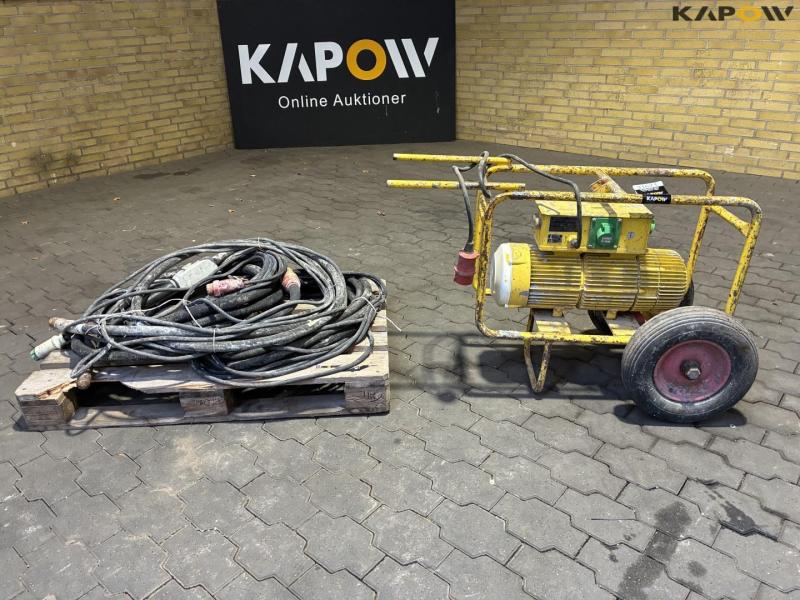 Wacker FU 4/200SW motor with 2 concrete vibrators 1