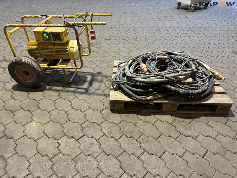 Wacker FU 4/200SW motor with 2 concrete vibrators 3
