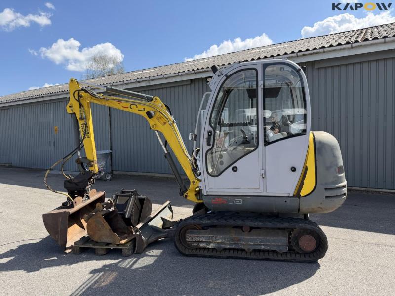 Wacker Neuson 2503 mini excavator 8