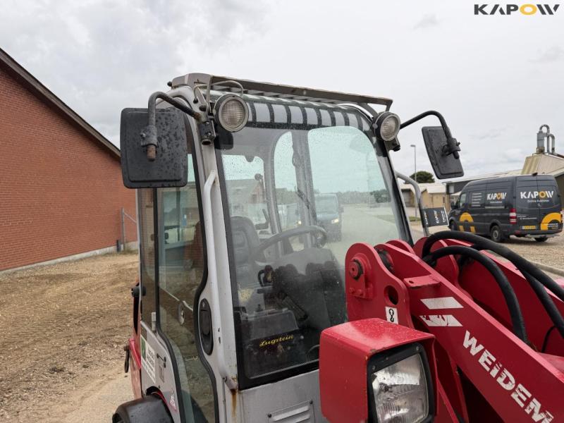 Weidemann 1770 skid steer loader 15