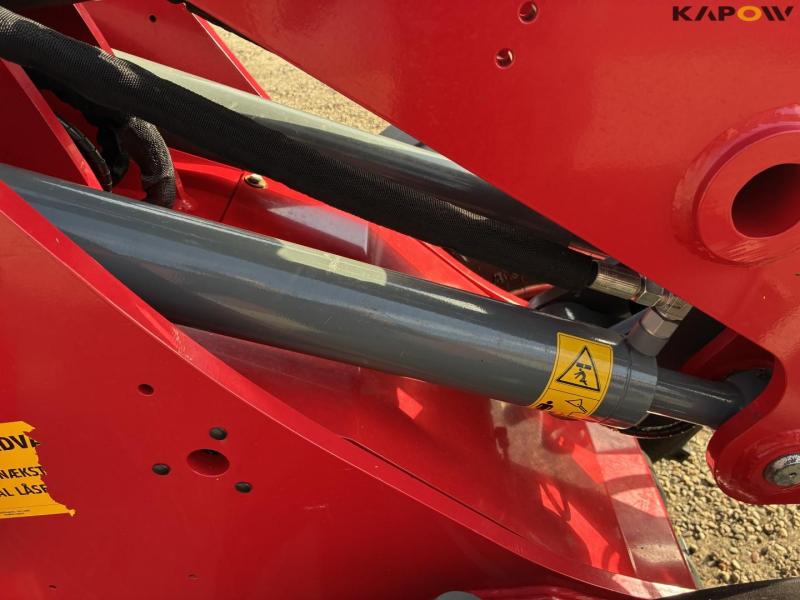 Weidemann 1880 skid steer loader 32