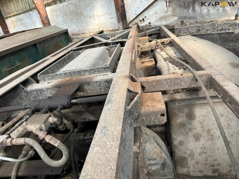 Cable lift trailer 39