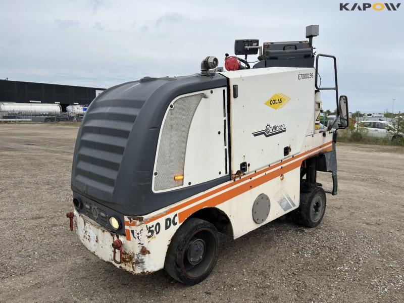 Wirtgen W 50 DC asphalt cutter with conveyor belt 1