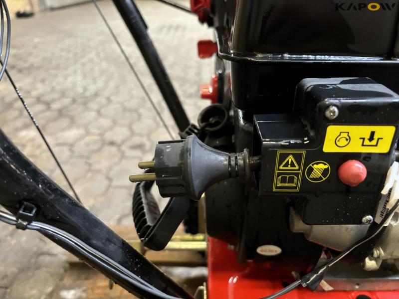 Wolf Garten snow thrower 22