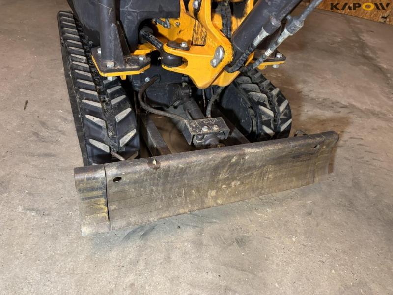 Xiniu XN 12-8 mini excavator 23