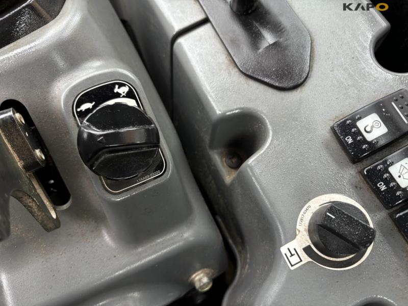 Yanmar Vio 33-6 mini excavator with tilt 36