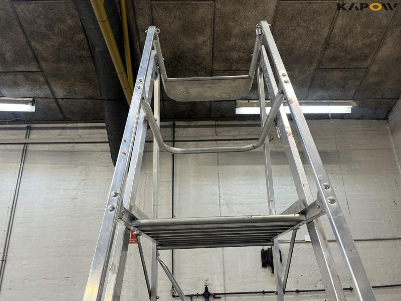 Zarges 8-step ladder 9