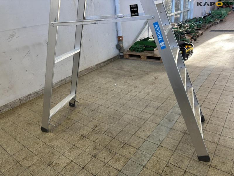 Zarges Z500 ladder 8