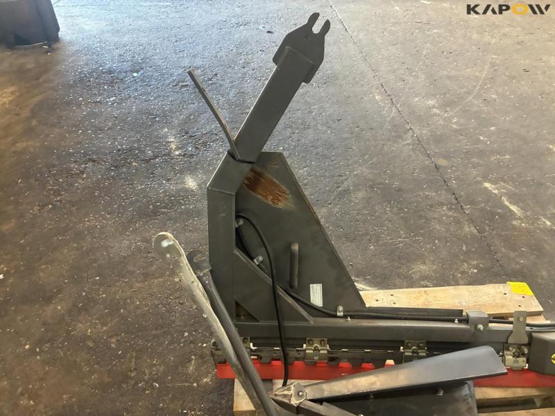 Ziegler side knife and spear 17