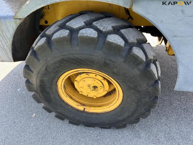 ZL16F wheel loader 23