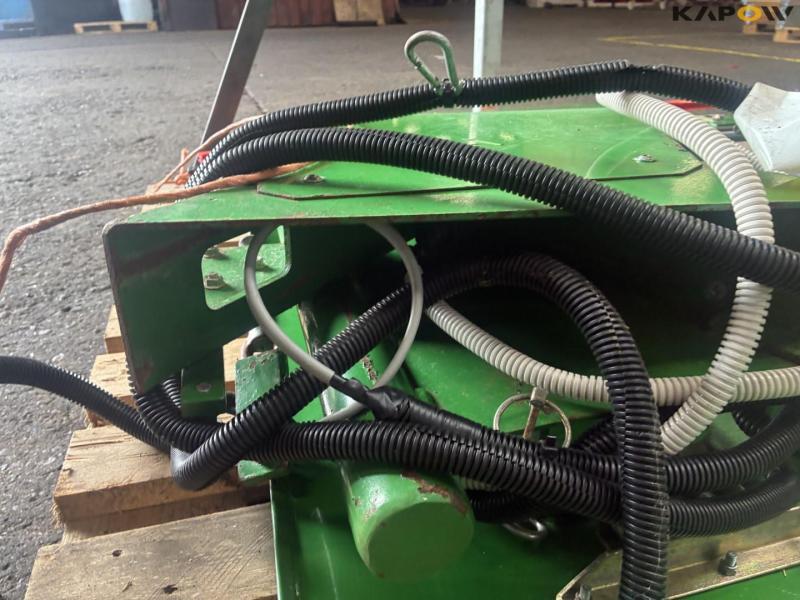 Zurn side knife for John Deere 10