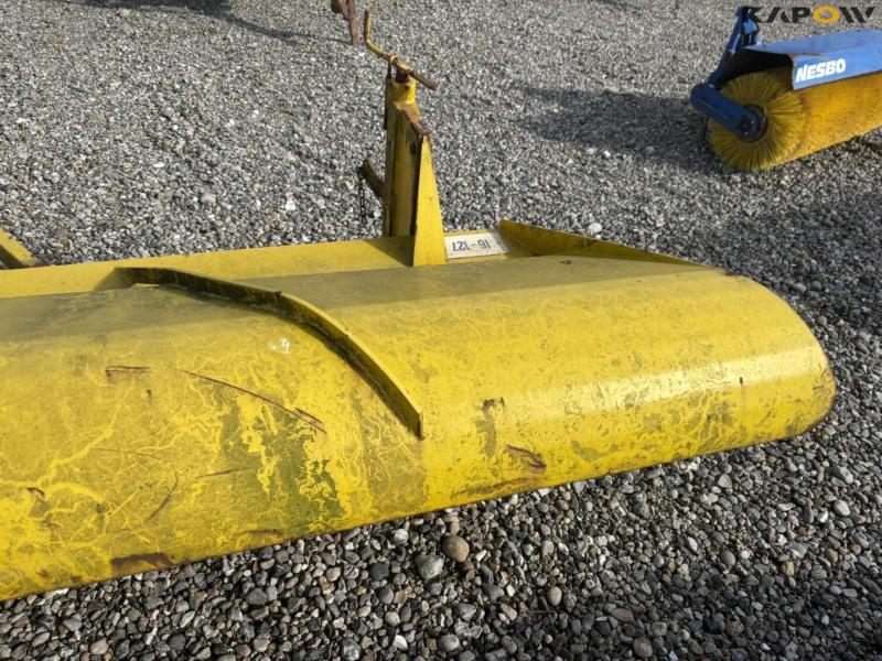 Snow plow with A-frame 10