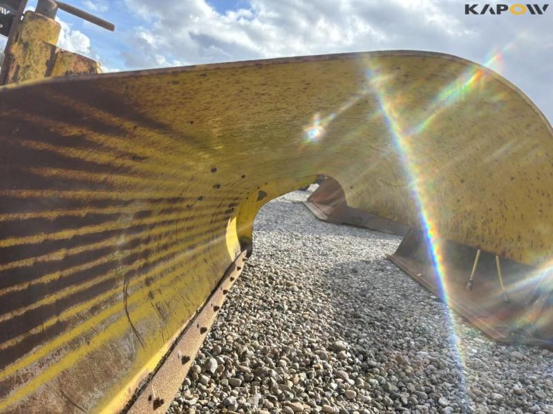 Snow plow with A-frame 13