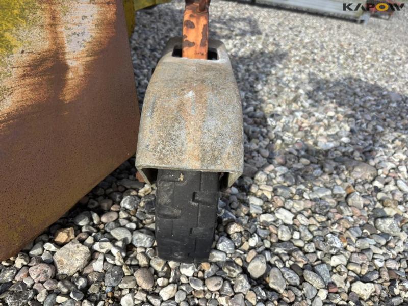 Snow plow with A-frame 25