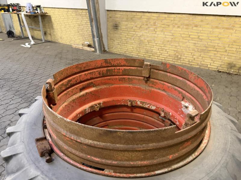 13.6-38 twin wheels 9