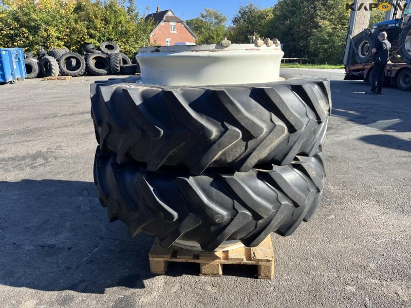 16.9-38 twin wheels with 8 pcs. lock 6