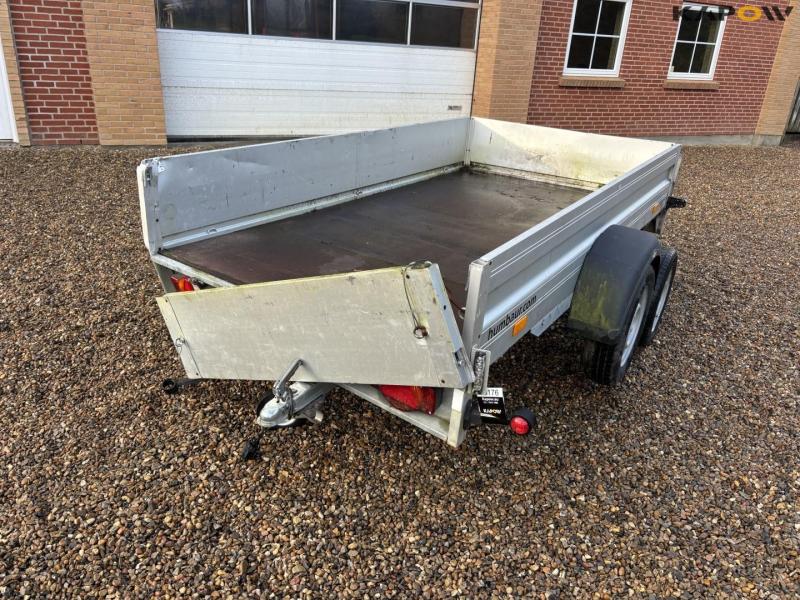 2 pcs damaged trailers 1