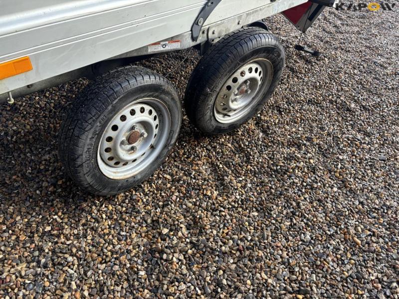 2 pcs damaged trailers 14