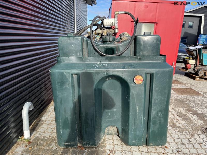 2500 liter diesel tank with waste tray 2