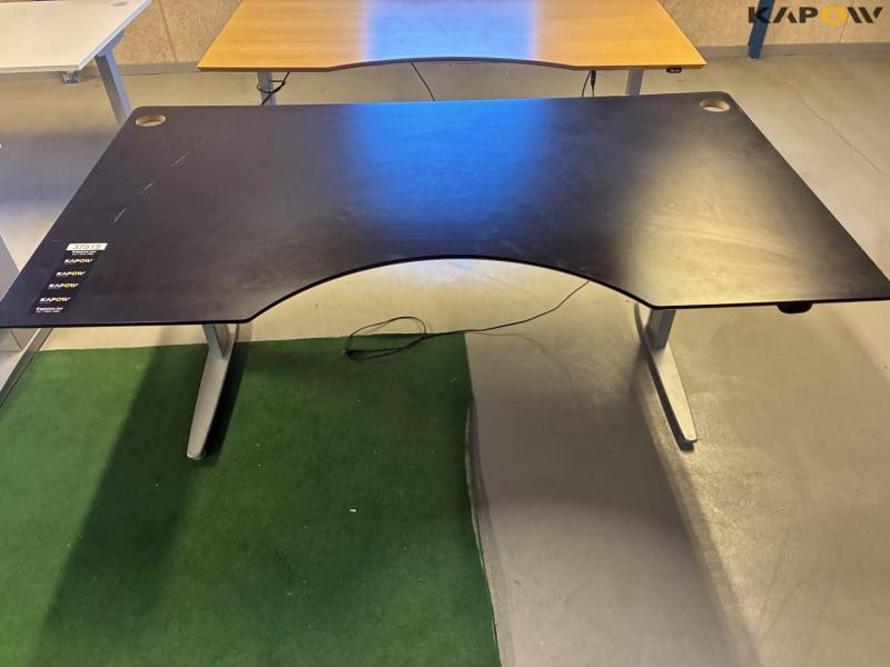 4 pcs. Raise/lower tables 5