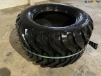 550/45-22.5 tires 1