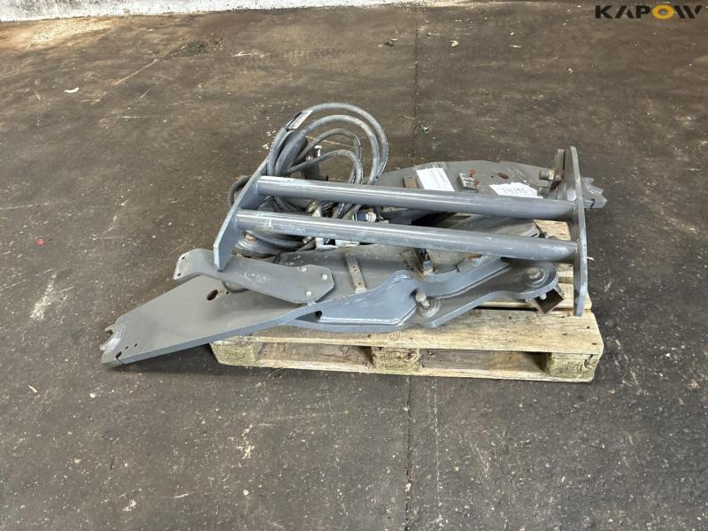Ålö front loader bracket for MF8737 8