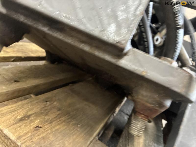 Ålö front loader bracket for MF8737 18