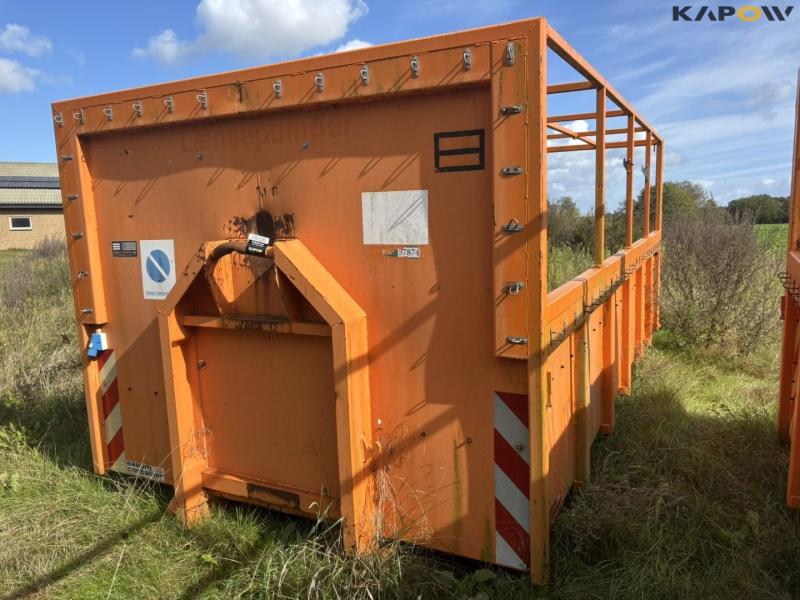 Åsum Container with tailgate 1