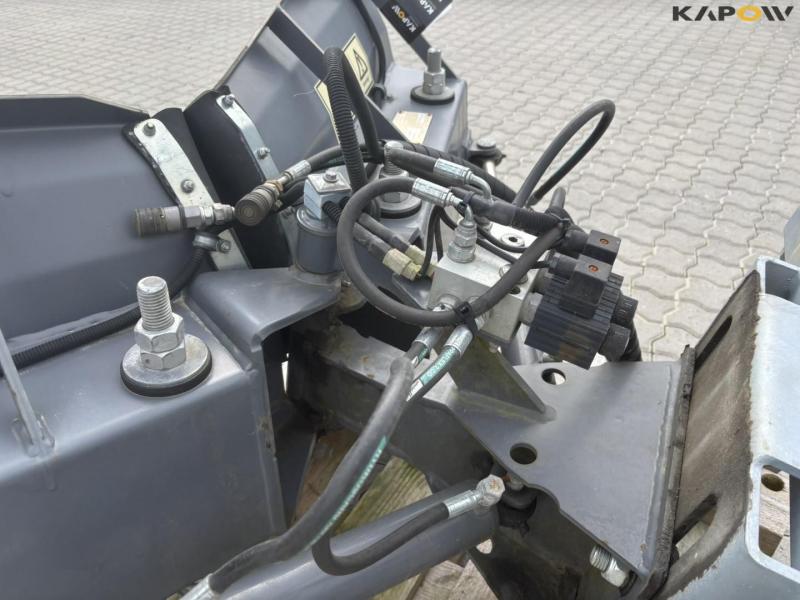 AB Siringe T1500 Vario V-plow 21