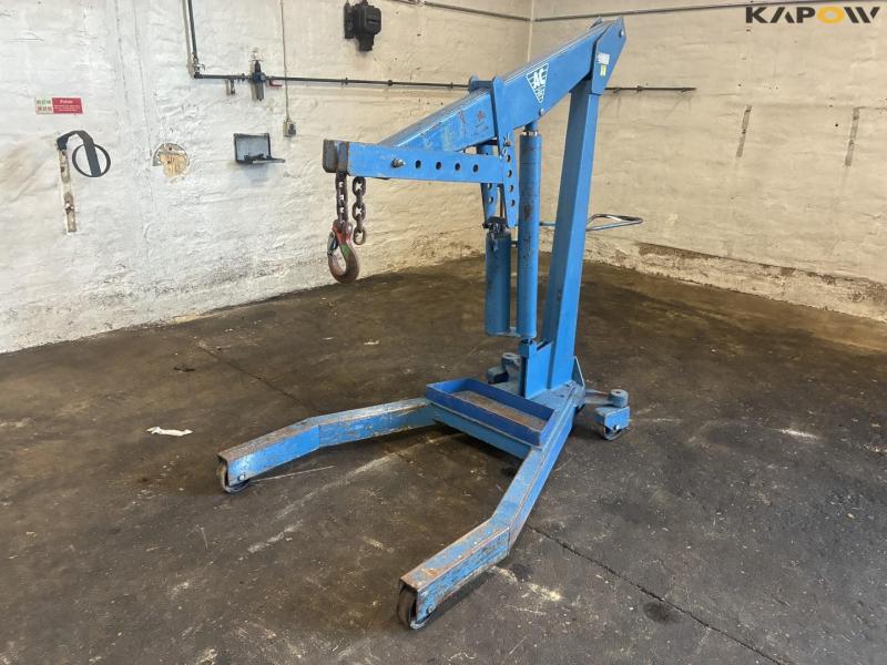 AC W20 2ton workshop crane 1