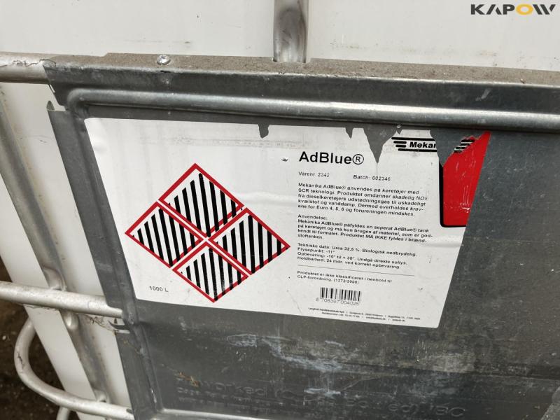 Adblue tank with pump 13