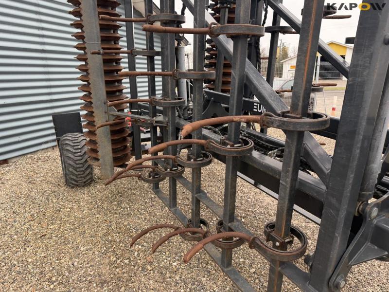 Agroland EC600 stubble harrow with soil packs 23