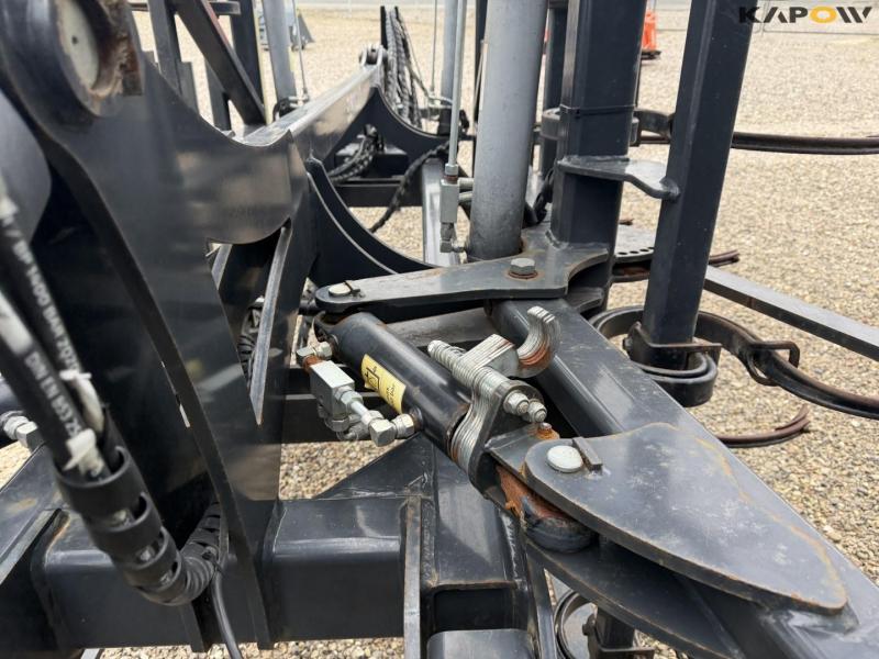 Agroland EC600 stubble harrow with soil packs 28