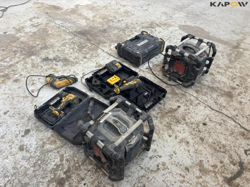 Battery and power tools 4