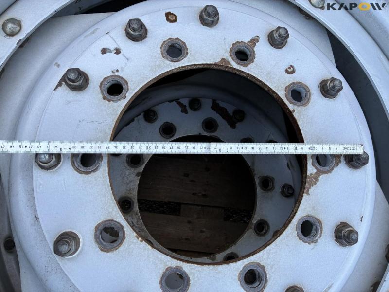 Allaince 270/95-R36 complete wheels 12