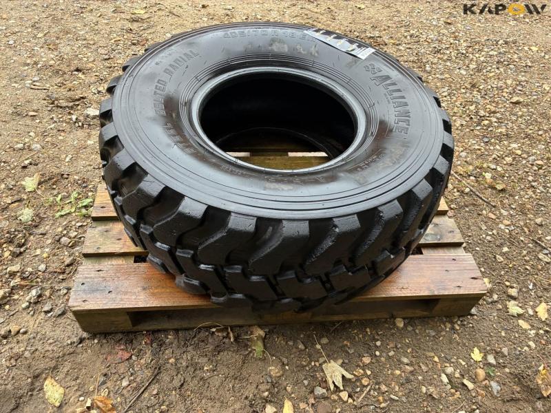 Alliance 405/70-R18 EM tires 4