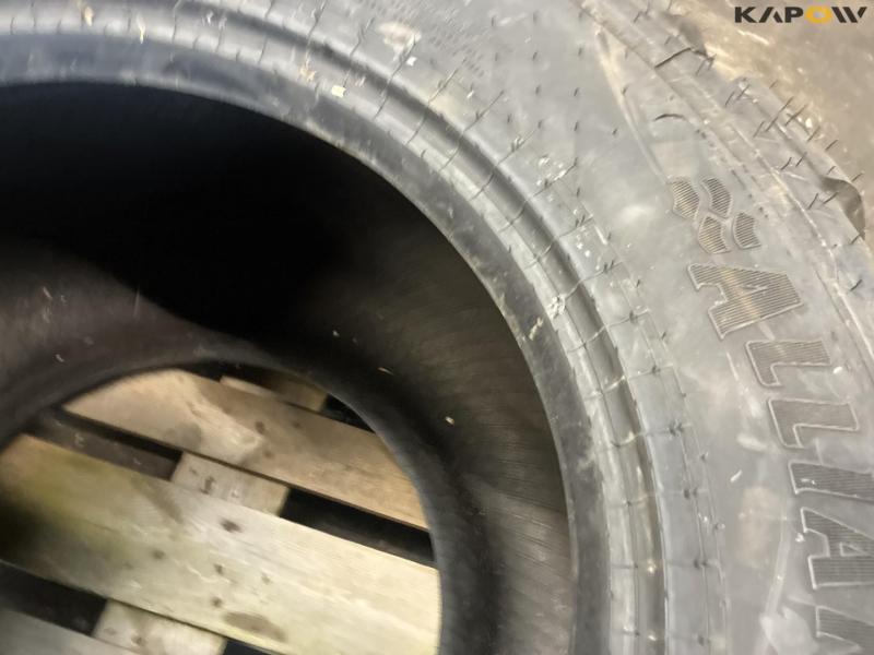 Alliance 620/40-R22.5 tires 16