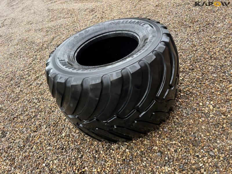 Alliance 710/45-R22.5 tires 8