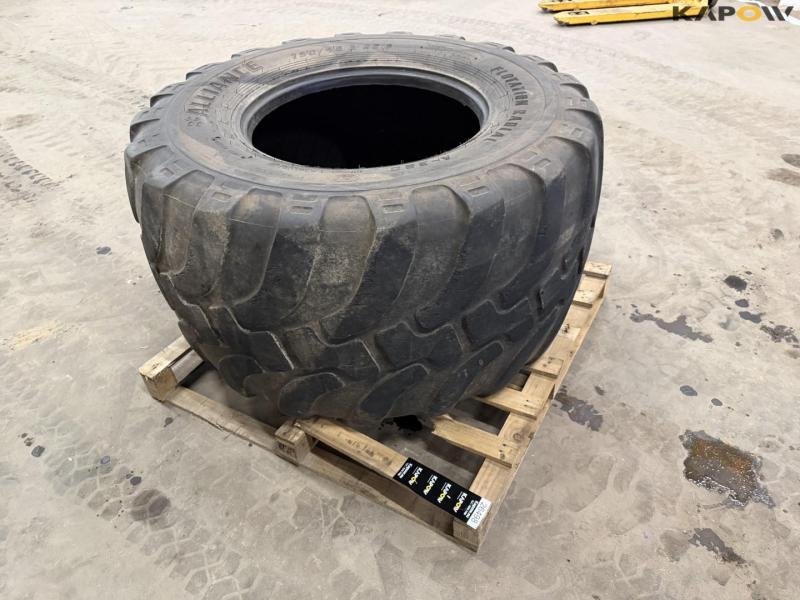 Alliance 750/45-R26.5 tires 3