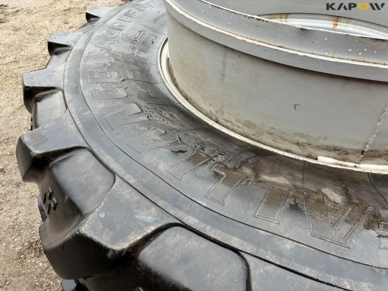 Alliance IF 710/70-R42 twin wheels with locks 11